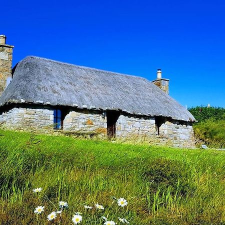 Tigh Lachie, Mary'S Thatched Cottages, Elgol, Isle Of Skye Eksteriør billede